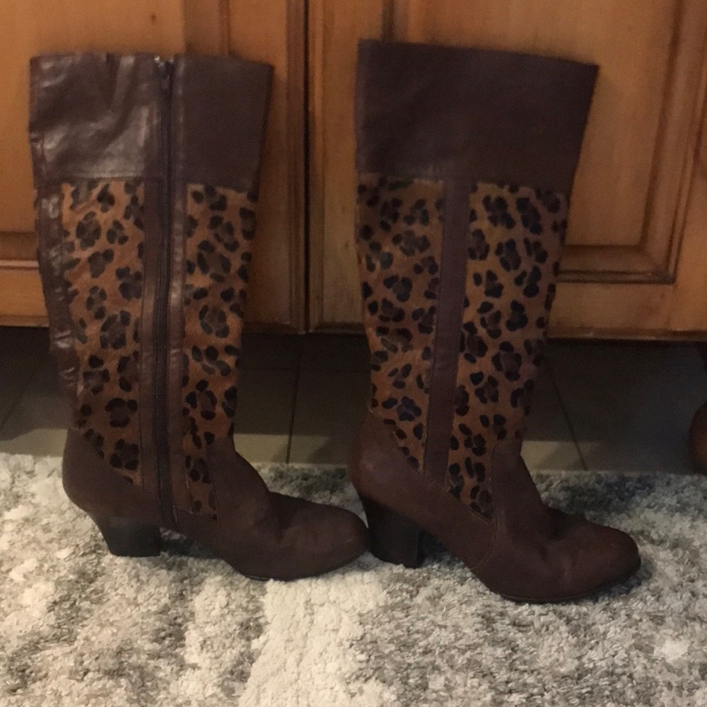 BORN cheetah-leopard boots Pre owned